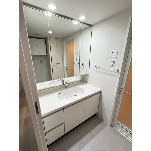 フロンティアタワー日本橋の物件内観写真