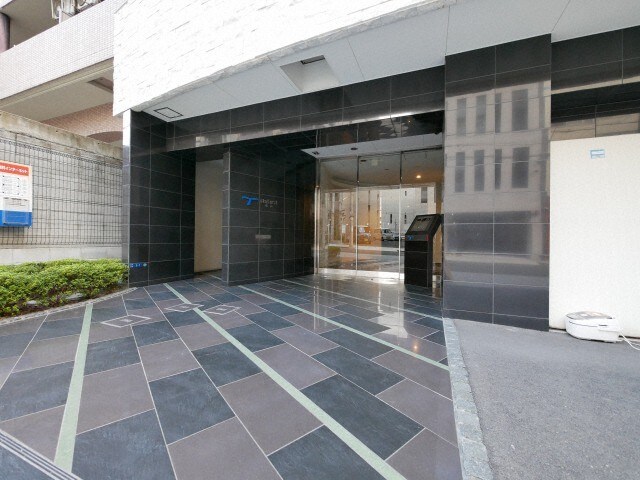 ＳＥＲＥＮｉＴＥ谷四の物件外観写真