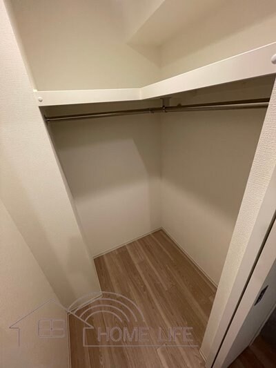 セレニテ難波グランデノールの物件内観写真