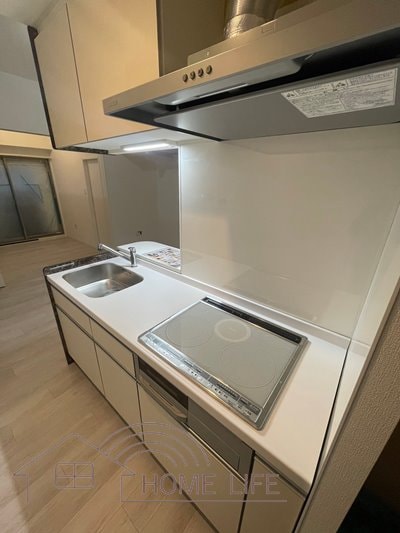 セレニテフラン難波の物件内観写真