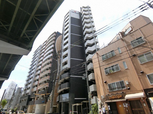 ララプレイス大阪福島プレッソの物件外観写真