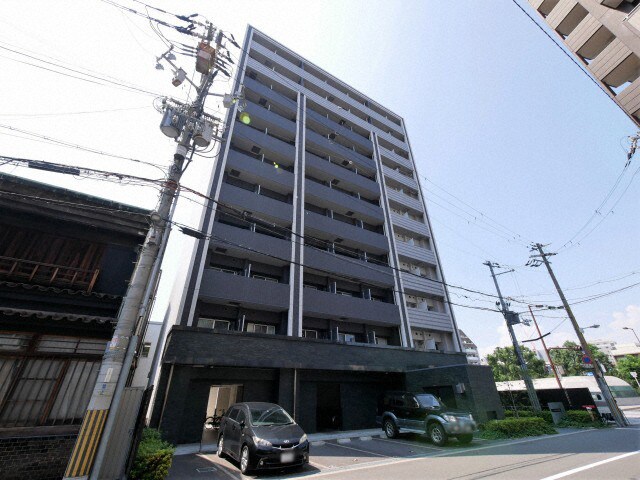 レジュールアッシュ九条の物件外観写真