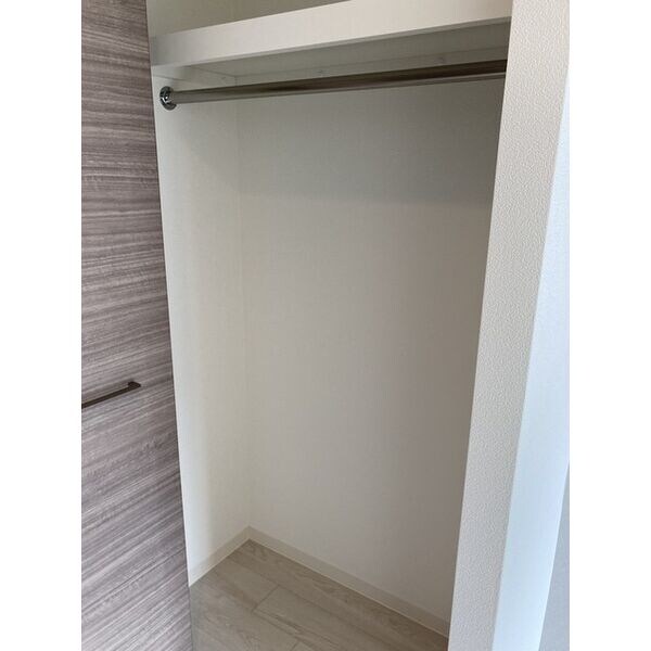 アプリーレ中之島の物件内観写真