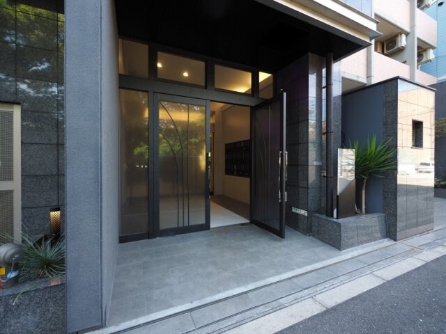 フロンティアタワー九条Ⅱの物件外観写真