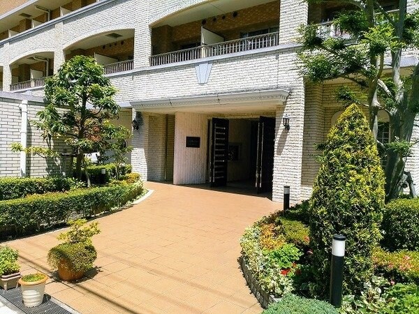 オーキッドレジデンス塚本の物件外観写真