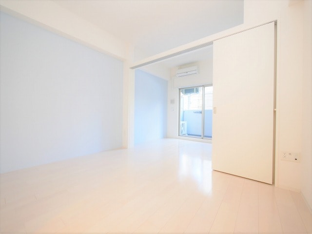 セレニテ心斎橋グランデの物件内観写真