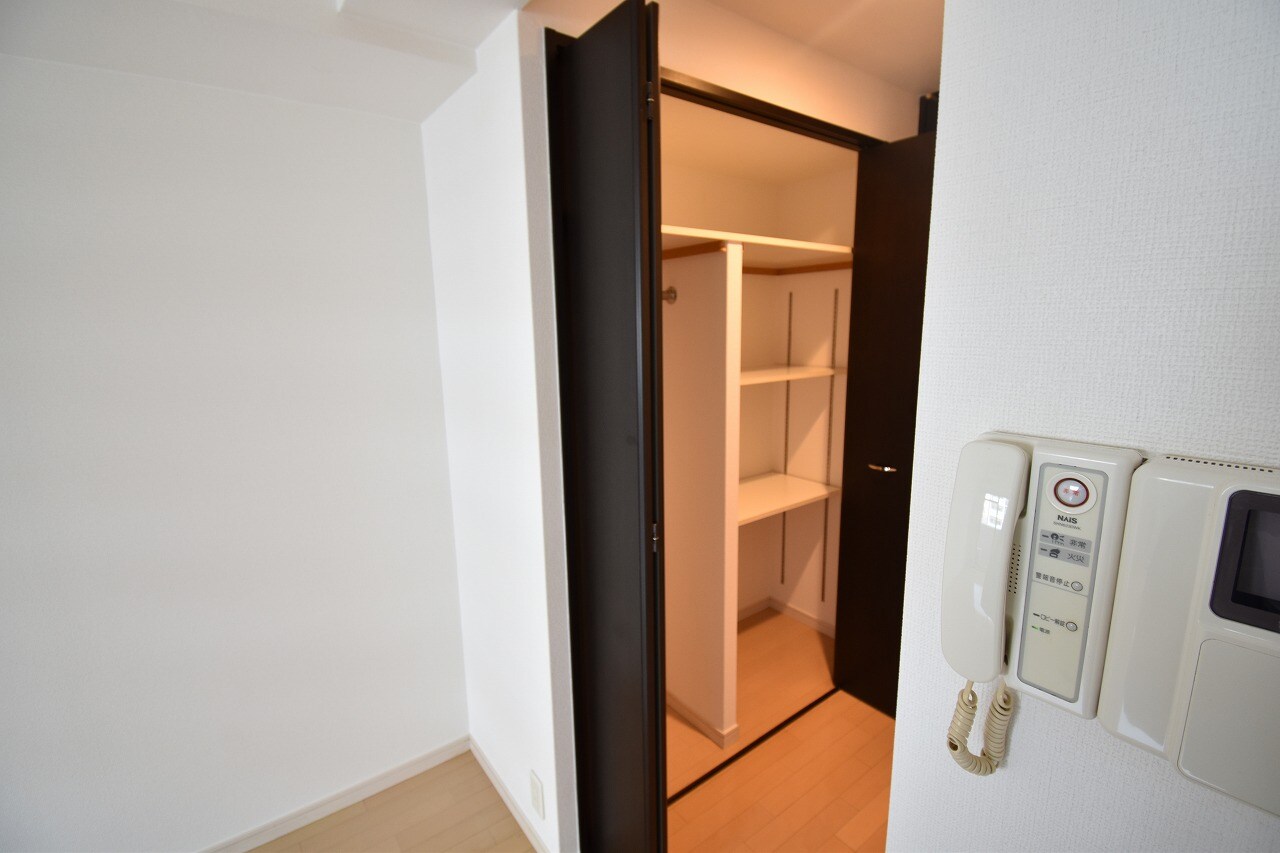 サムティ中之島WESTの物件内観写真