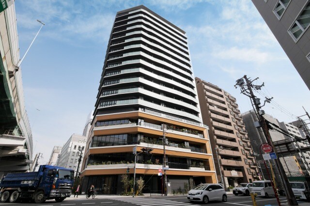 コンフォリア・リヴ本町WEST　Qの物件外観写真