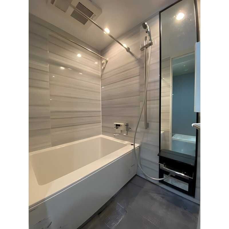 ファーストフィオーレ阿波座アクアの物件内観写真