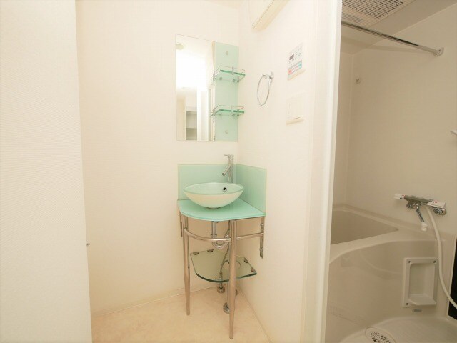 ラシュレエグゼ難波南の物件内観写真