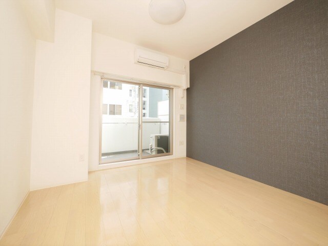 ラシュレエグゼ難波南の物件内観写真