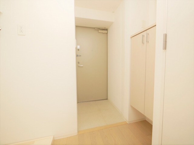 ラシュレエグゼ難波南の物件内観写真