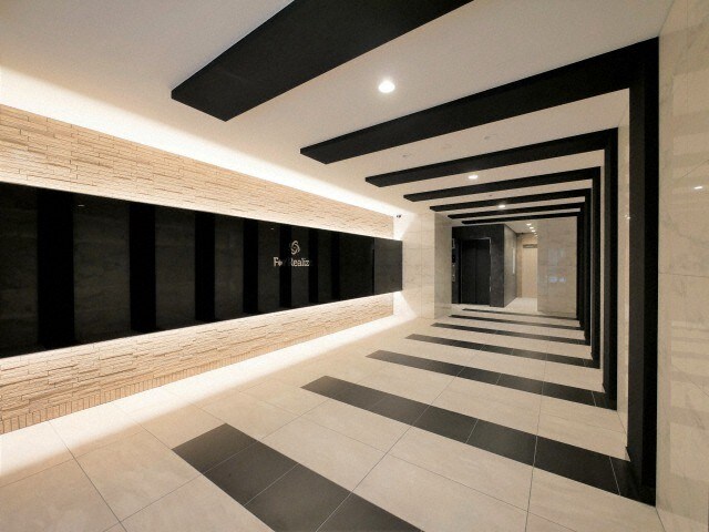 ラクラス堺筋本町の物件外観写真