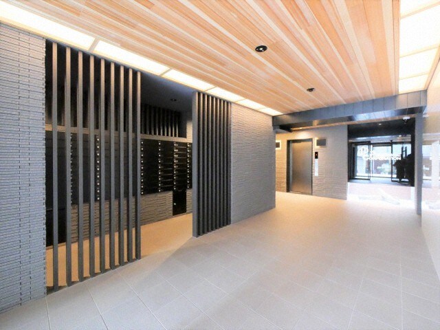 プレサンス淡路駅前の物件外観写真