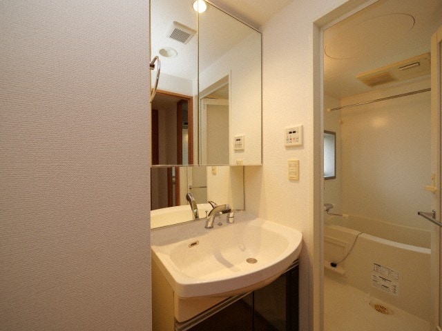 クリーデンス福島の物件内観写真