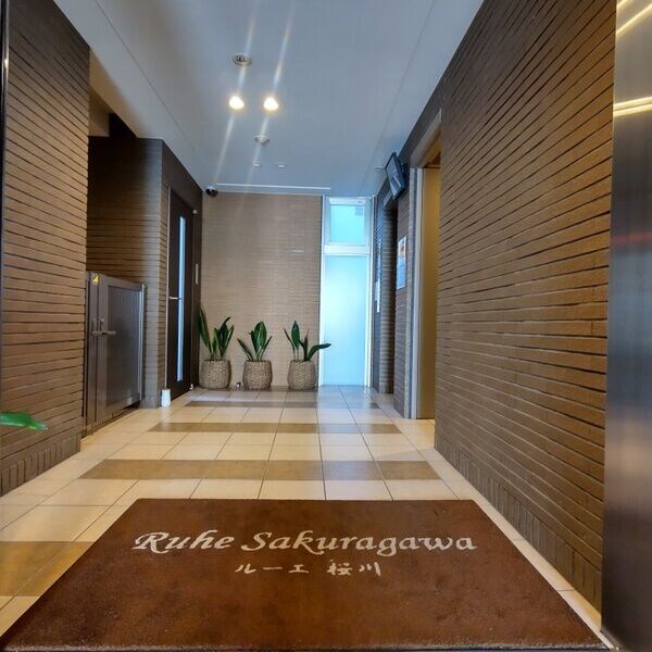 ルーエ桜川の物件外観写真