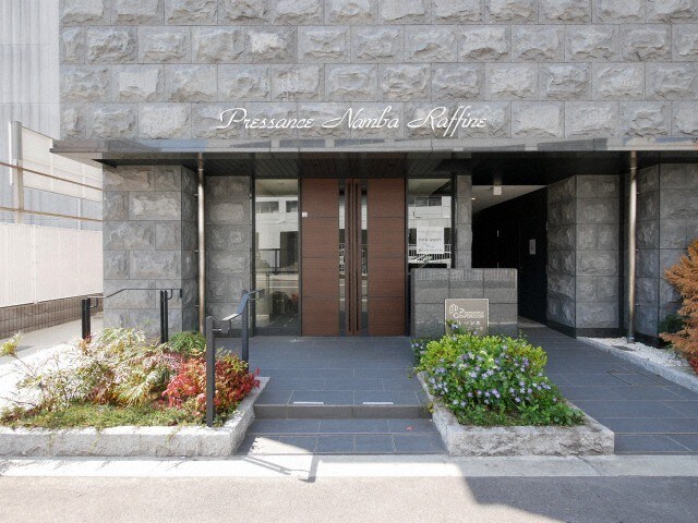 プレサンス難波ラフィーネの物件外観写真