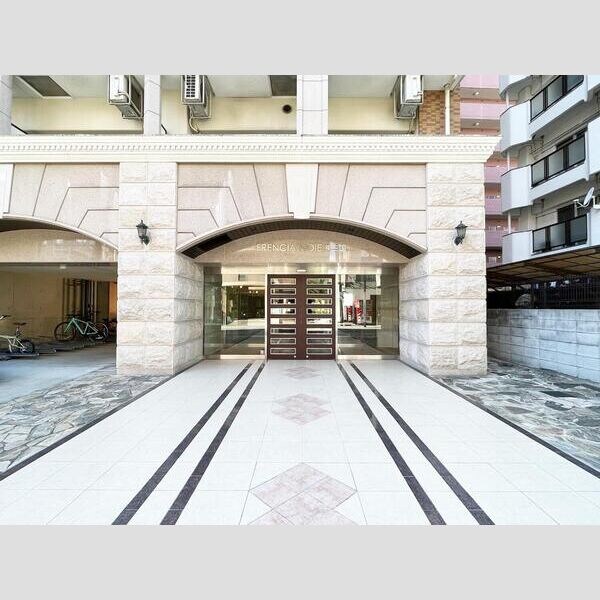 フレンシアノイエ東三国の物件外観写真