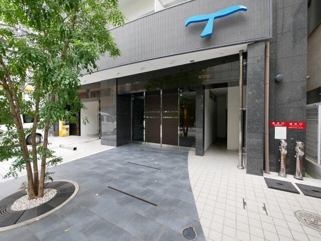 APRILE南森町の物件外観写真