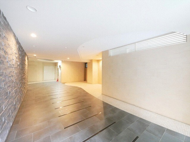 APRILE南森町の物件外観写真