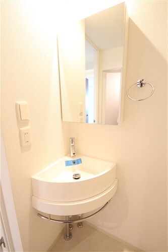 APRILE南森町の物件内観写真