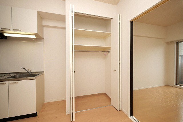 フロンティアタワー九条Iの物件内観写真