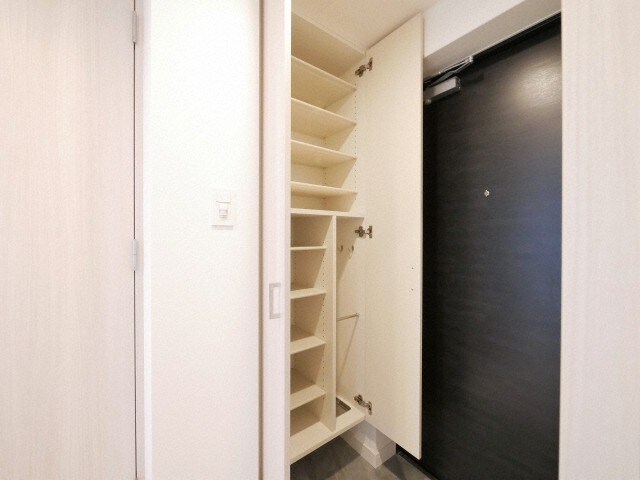 コンフォリア・リヴ新大阪ＷＥＳＴの物件内観写真