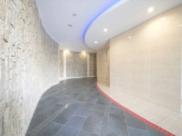 SERENiTE福島sceltoの物件外観写真