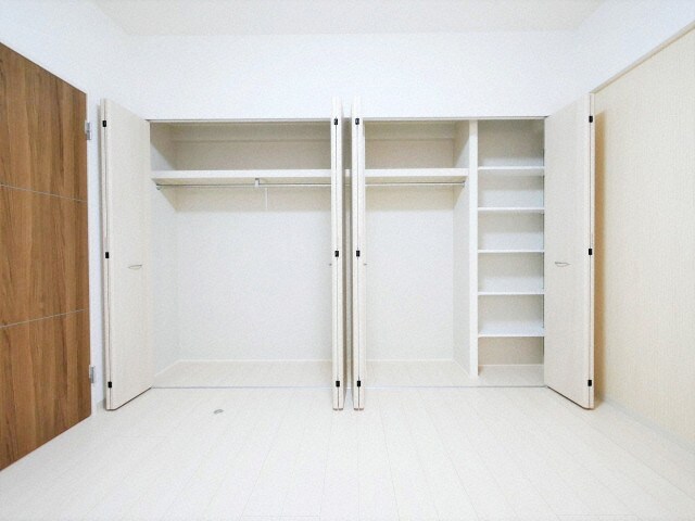 ショウエイ靭の物件内観写真