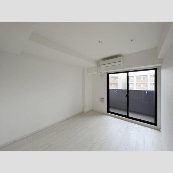 S-RESIDENCE新大阪WESTの物件内観写真