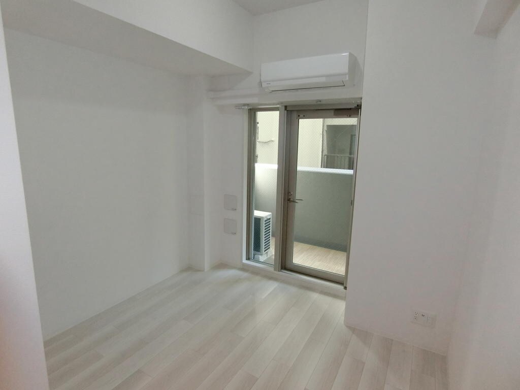 エスリード新大阪ラヴァーグの物件内観写真