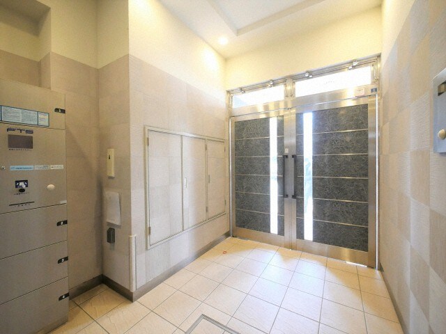 パークフラッツ野田阪神駅前の物件外観写真