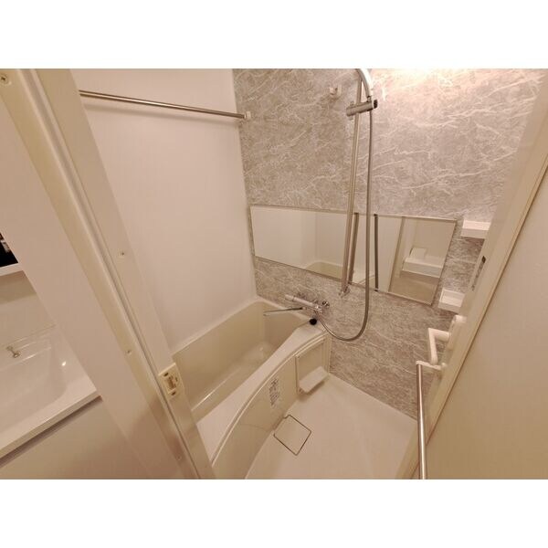 スプランディッド十三本町の物件内観写真