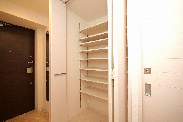 ラ・フォルム本町WESTの物件内観写真