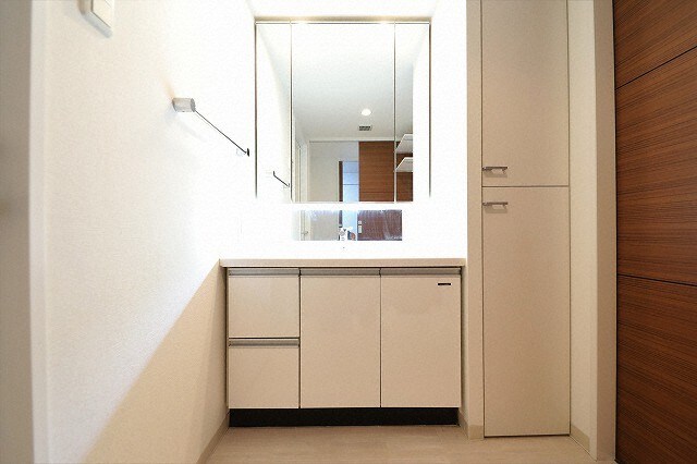 フロンティアタワー日本橋の物件内観写真