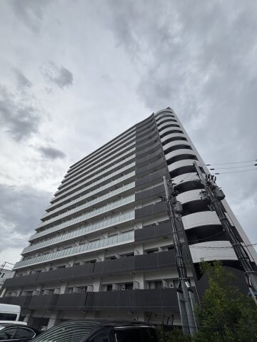 セレニテ福島プリエの物件外観写真