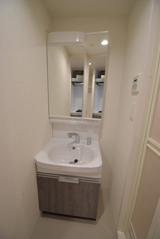 プレサンスOSAKA西中島リエゾンの物件内観写真