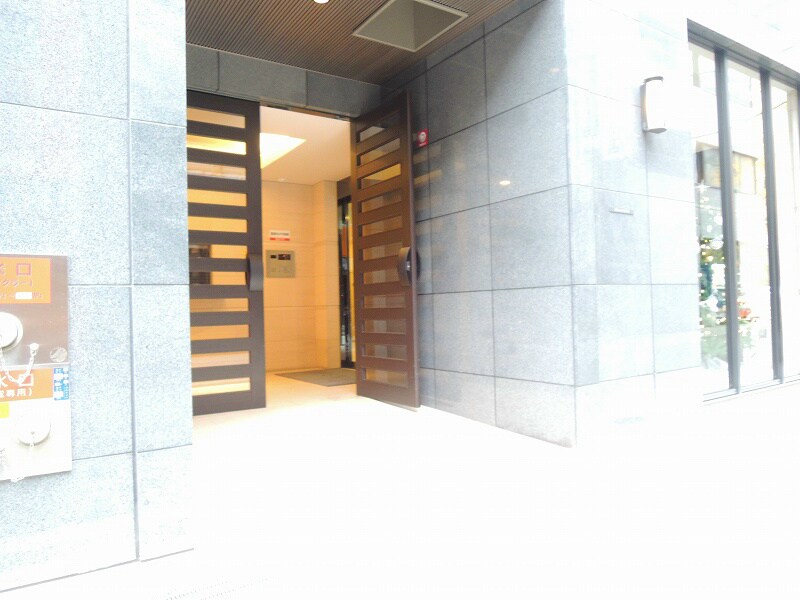 レジディア江戸堀の物件外観写真