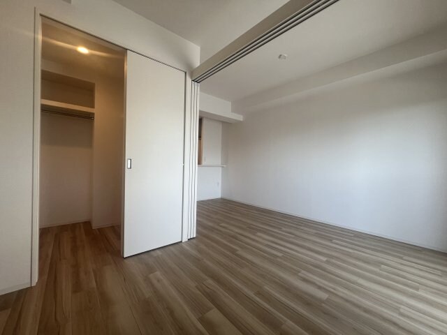 セレニテ難波グランデシュッドの物件内観写真