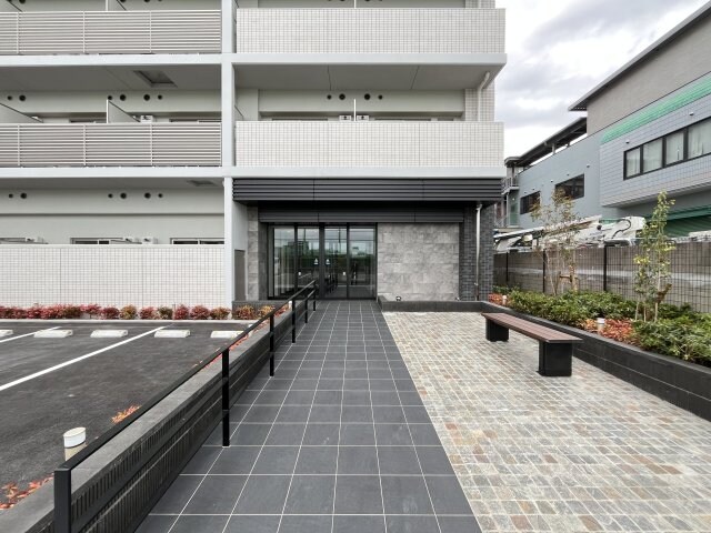 MAXIV CROS 江坂の物件外観写真