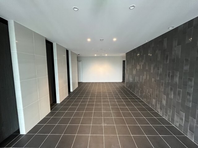 MAXIV CROS 江坂の物件外観写真