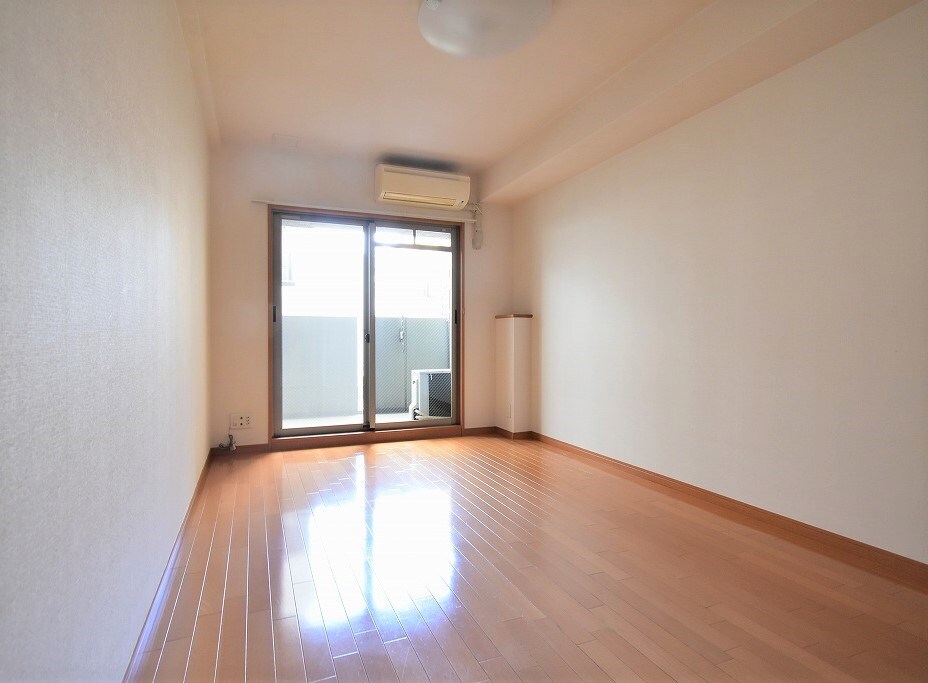 レジュールアッシュ梅田イーストの物件内観写真