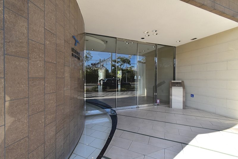 セレニテ新大阪弐番館の物件外観写真