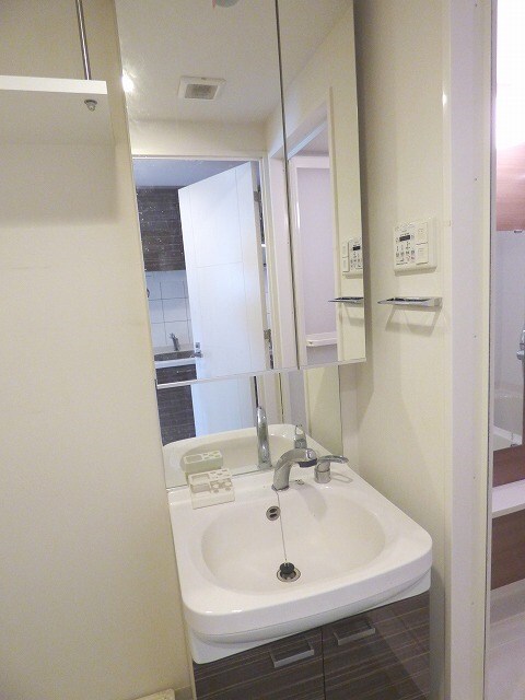 南森町駅 徒歩3分 5階の物件内観写真