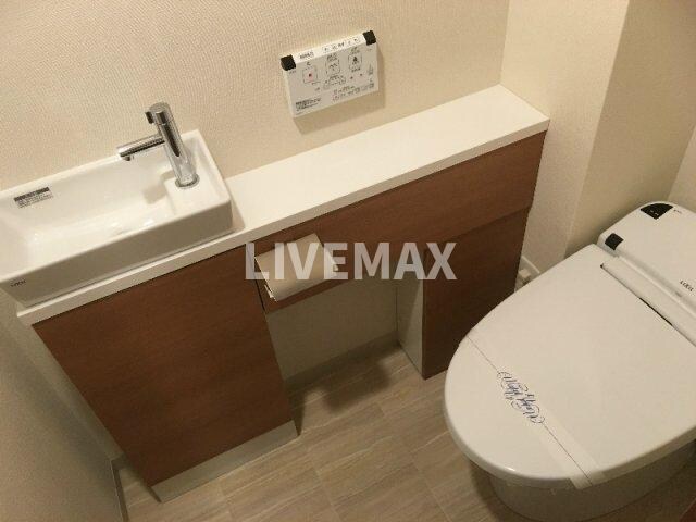 リヴァーク四条烏丸の物件内観写真