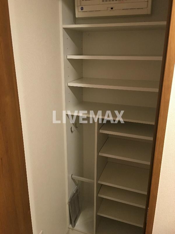 リヴァーク四条烏丸の物件内観写真