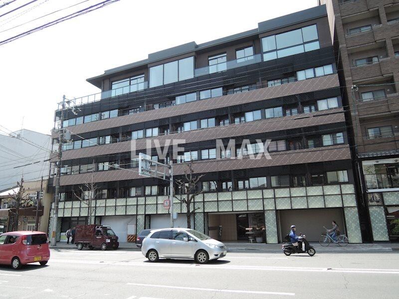 グランスイート鴨川の物件外観写真