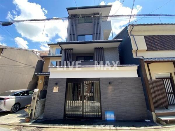 ＧＲＡＮＤ　ＢＲＩＬＬＥＲ高台寺の物件外観写真