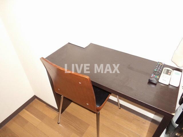 プレサンス京都二条城前の物件内観写真