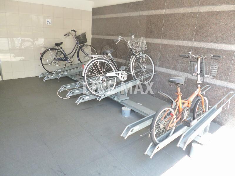 プレサンスNEO京都烏丸の物件内観写真